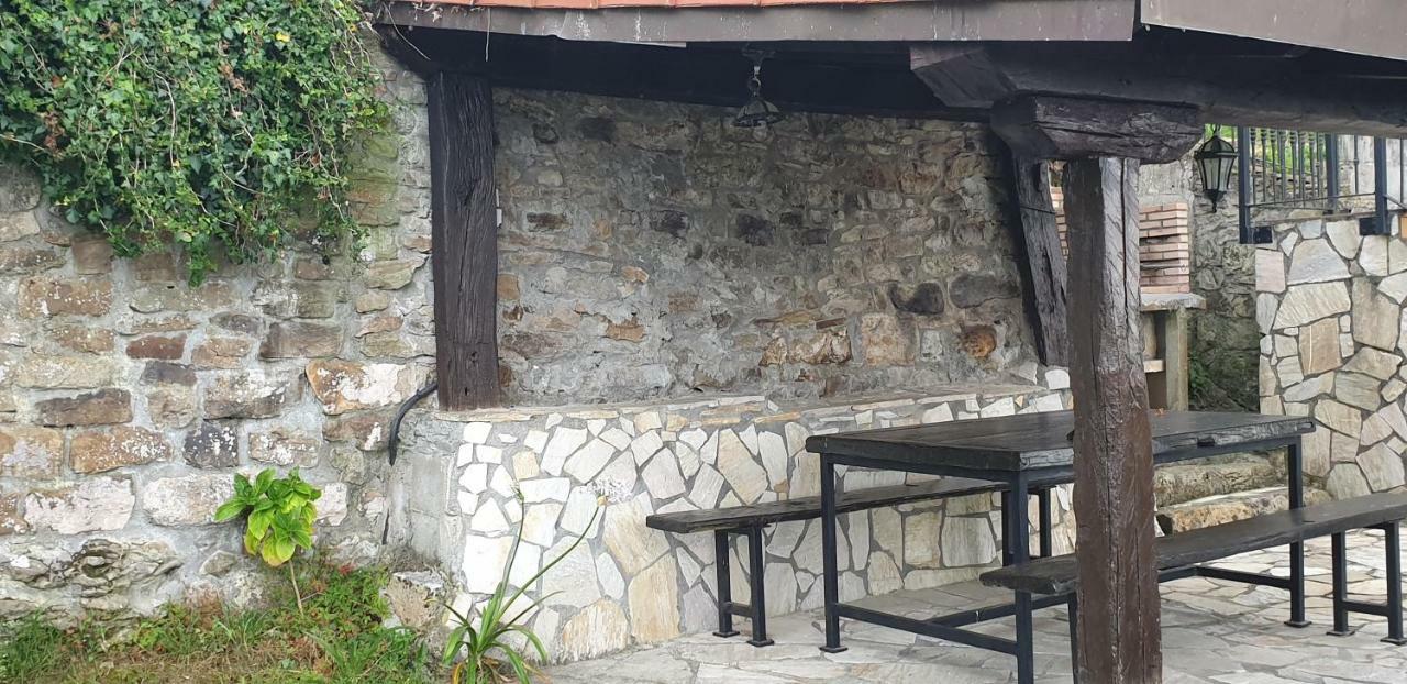 La Casa Del Acebal ξενώνας Solorzano Εξωτερικό φωτογραφία